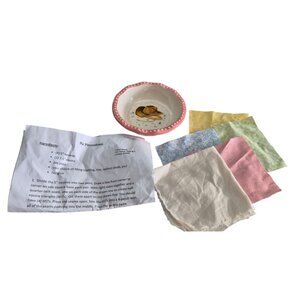 The Pioneer Woman Pie Plate & DIY Pincushion Kit With Instructions & Cotton Fabr